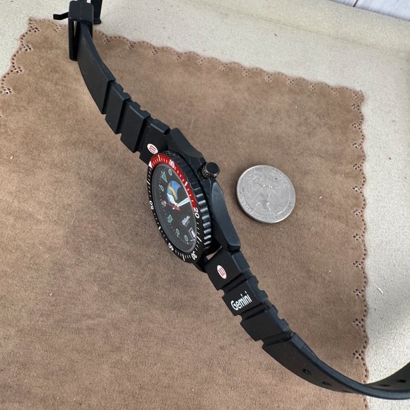 Vintage Wilson/Gemini Moon Phase sports watch - Picture 8 of 10